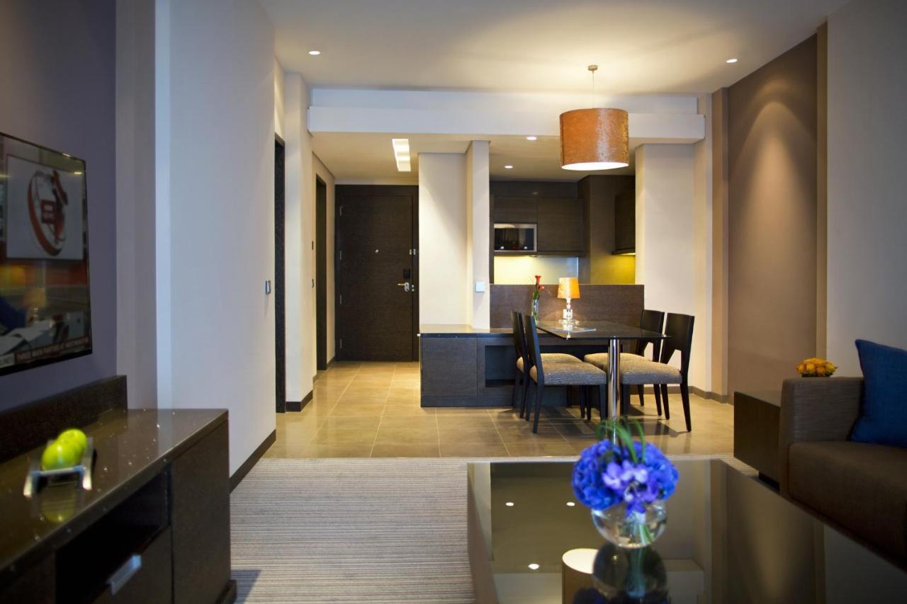Four Points By Sheraton Al Ain Esterno foto A typical apartment interior