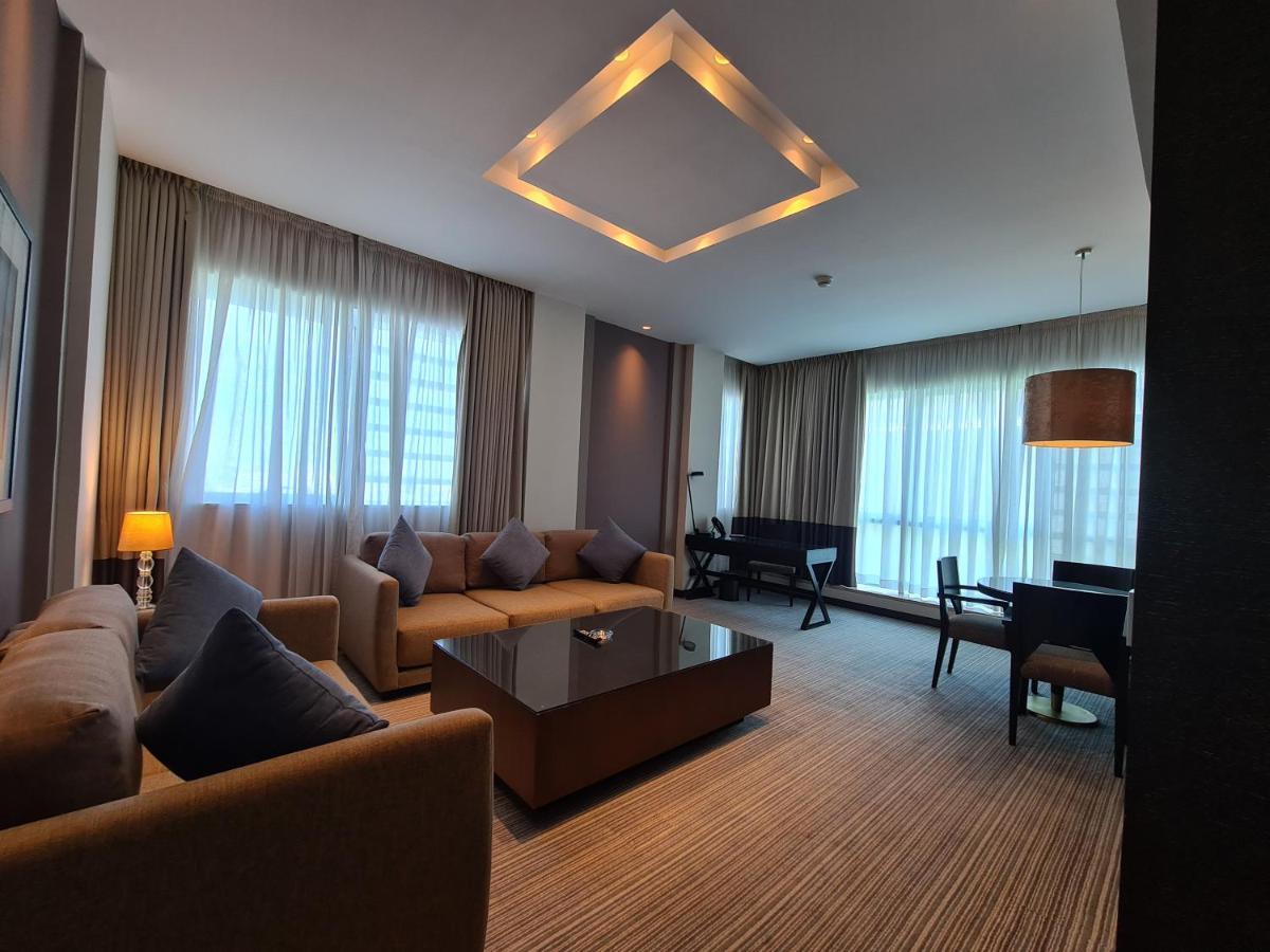Four Points By Sheraton Al Ain Esterno foto A suite at the hotel