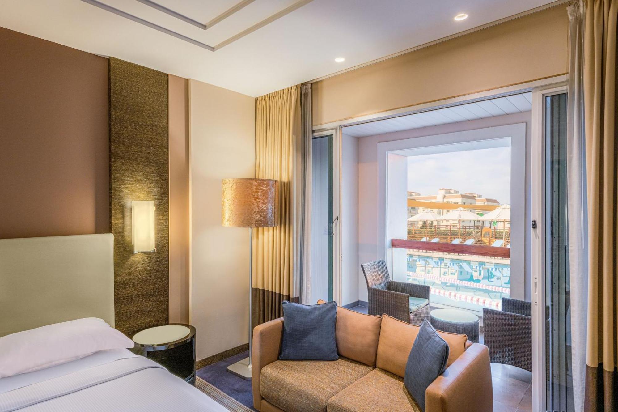 Four Points By Sheraton Al Ain Esterno foto