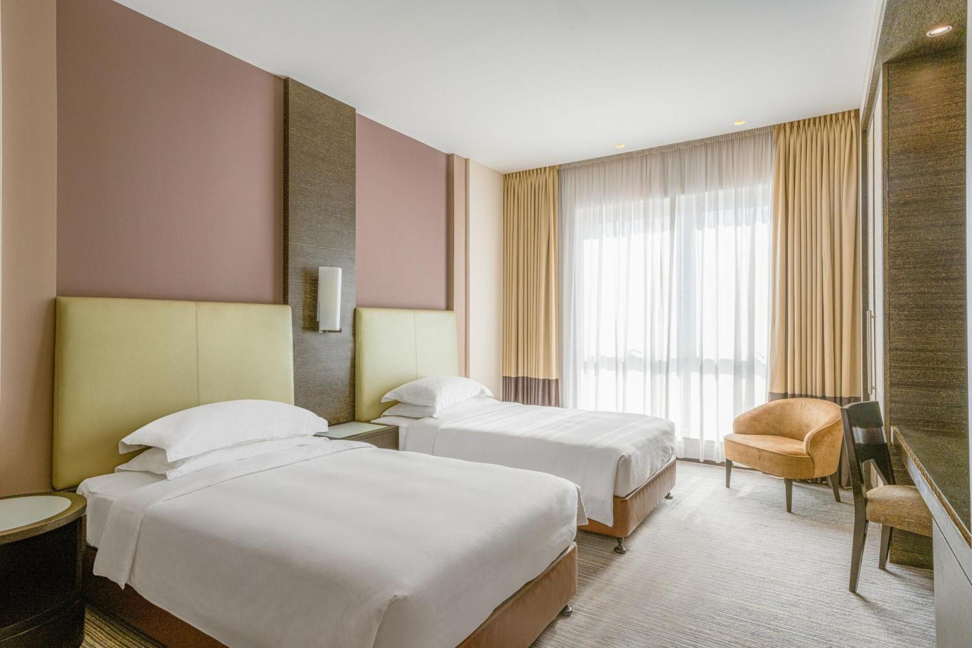 Four Points By Sheraton Al Ain Esterno foto