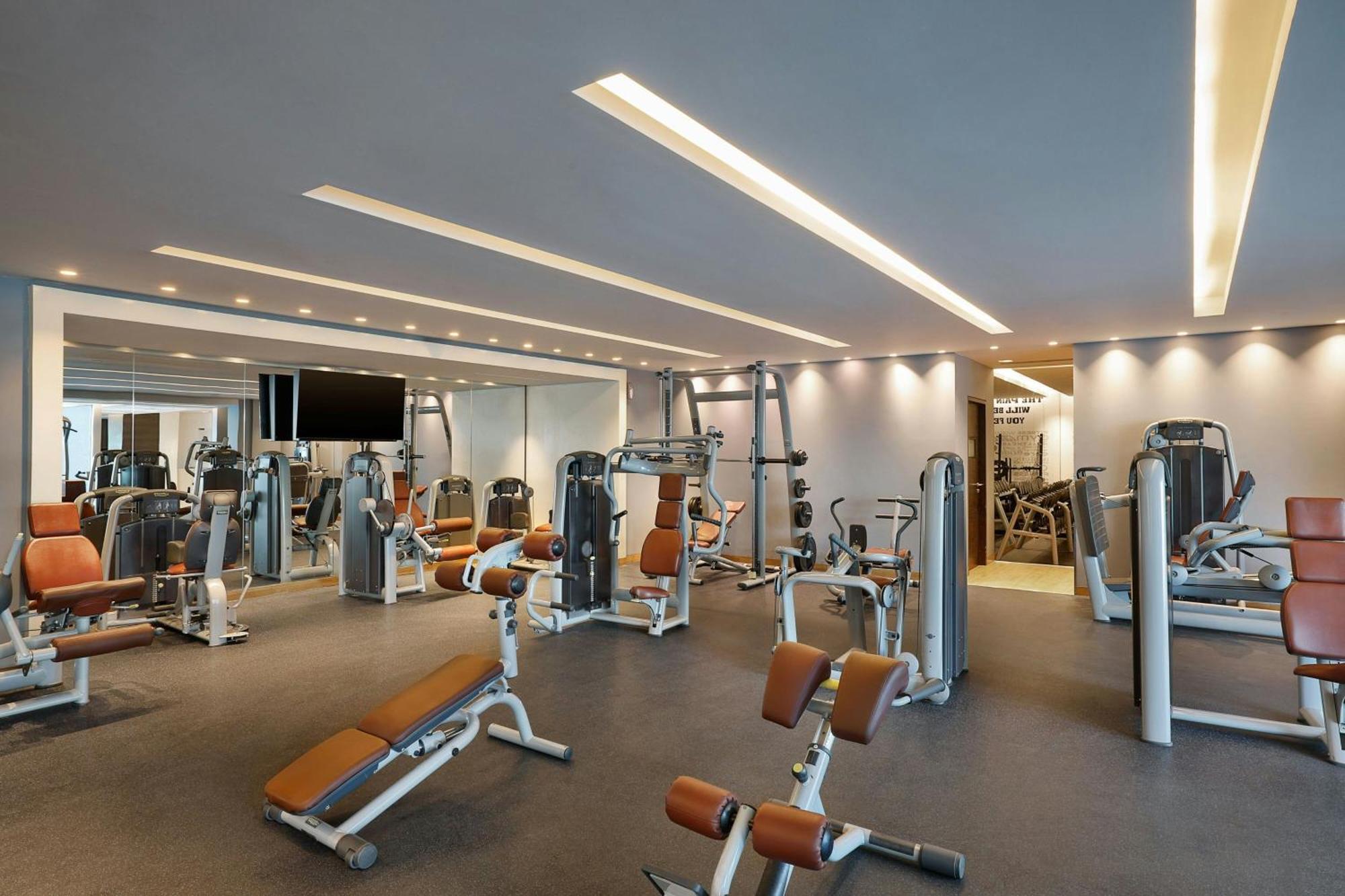 Four Points By Sheraton Al Ain Esterno foto